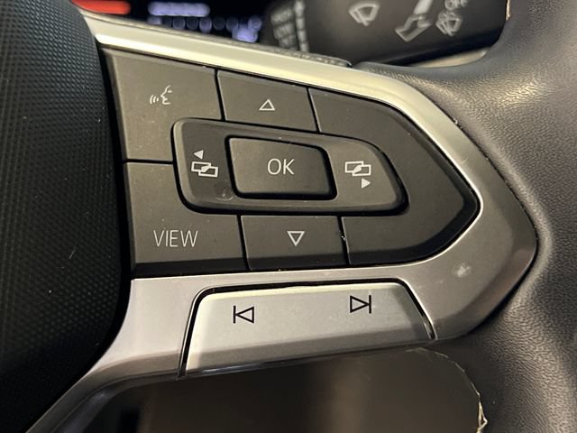 Certified 2023 Volkswagen Tiguan SE R-Line FWD image 21