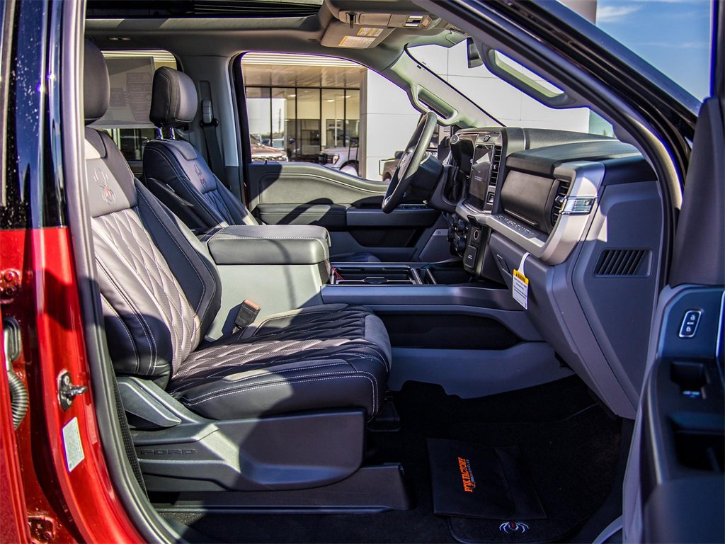 New 2026 Ford F250 XLT w/ XLT Premium Package image 19