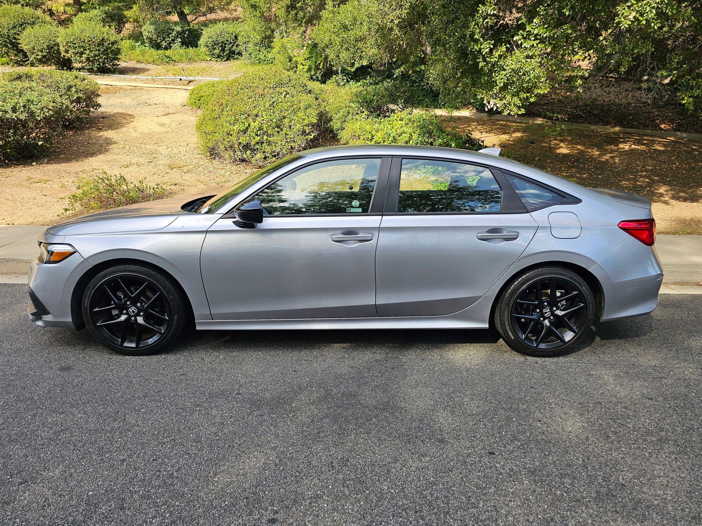 Used 2023 Honda Civic Sport image 3