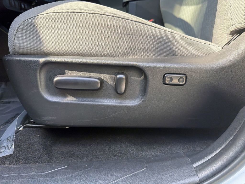 Used 2020 Toyota Tacoma SR5 image 39