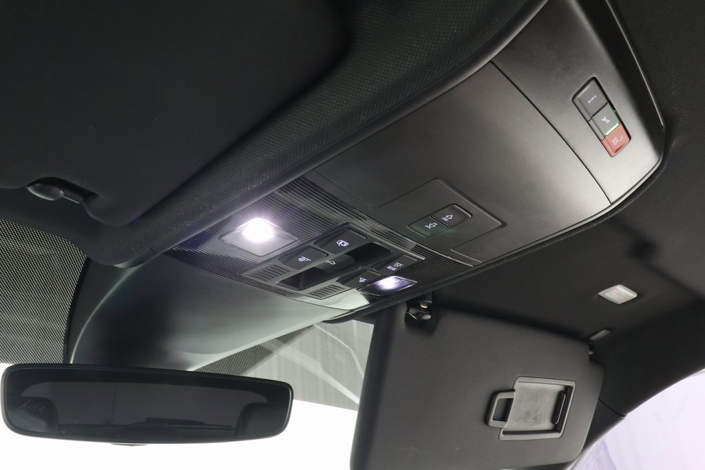 Used 2022 Volkswagen Atlas Cross Sport SEL Premium R-Line image 15