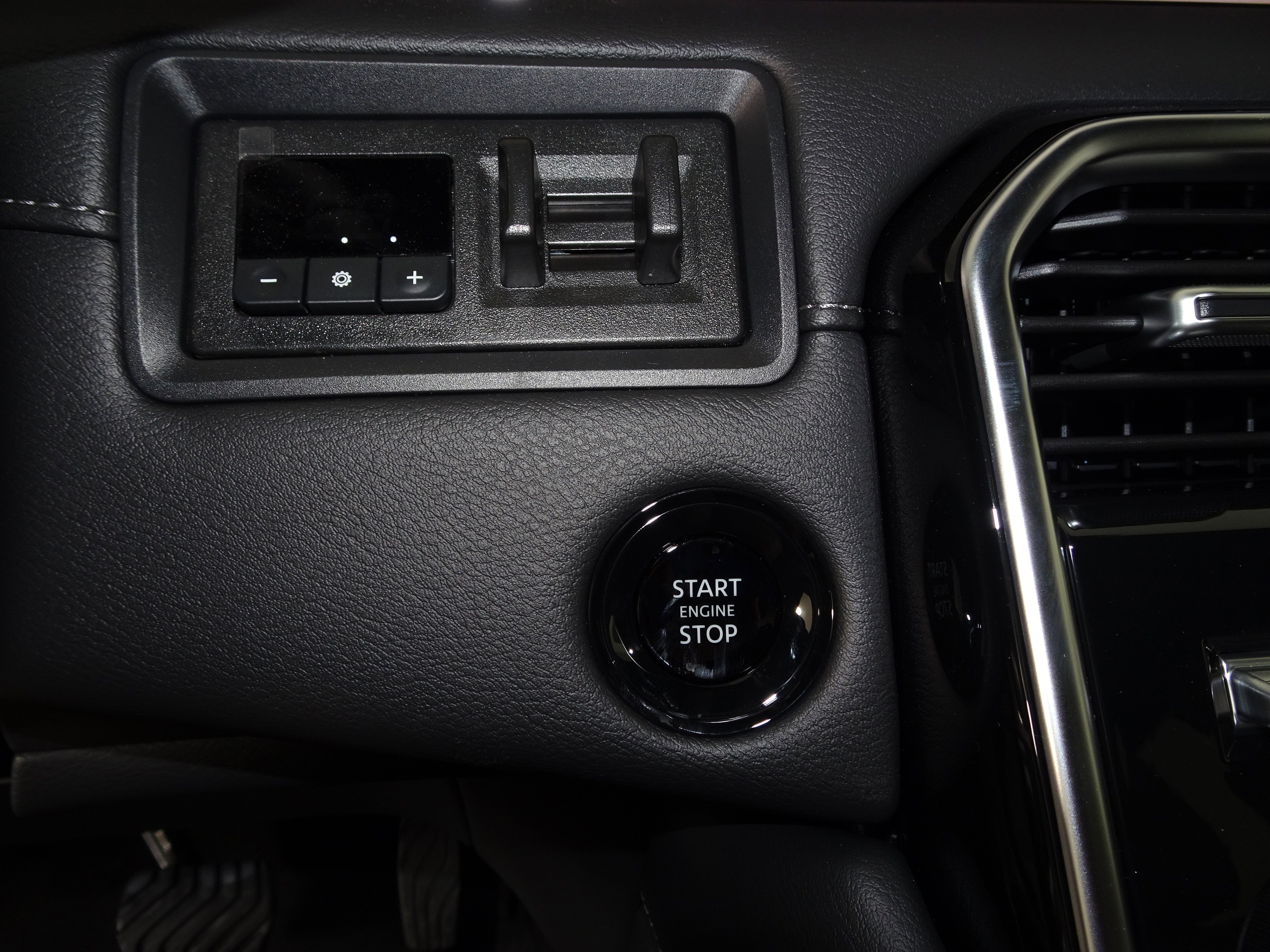 New 2026 Nissan Armada Platinum Reserve image 36