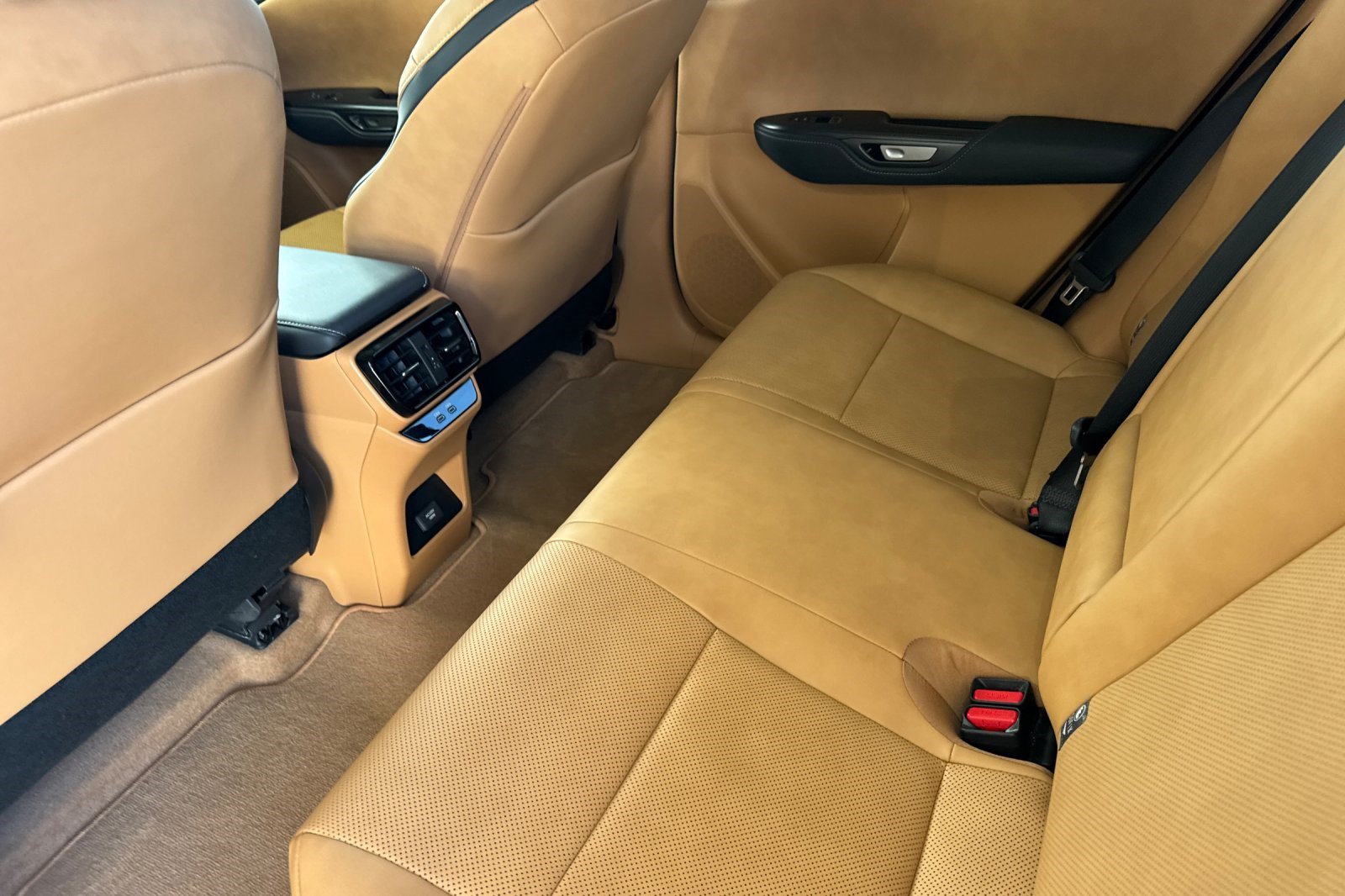 Certified 2023 Lexus RZ 450e Premium w/ Technology Package AWD/4WD image 15