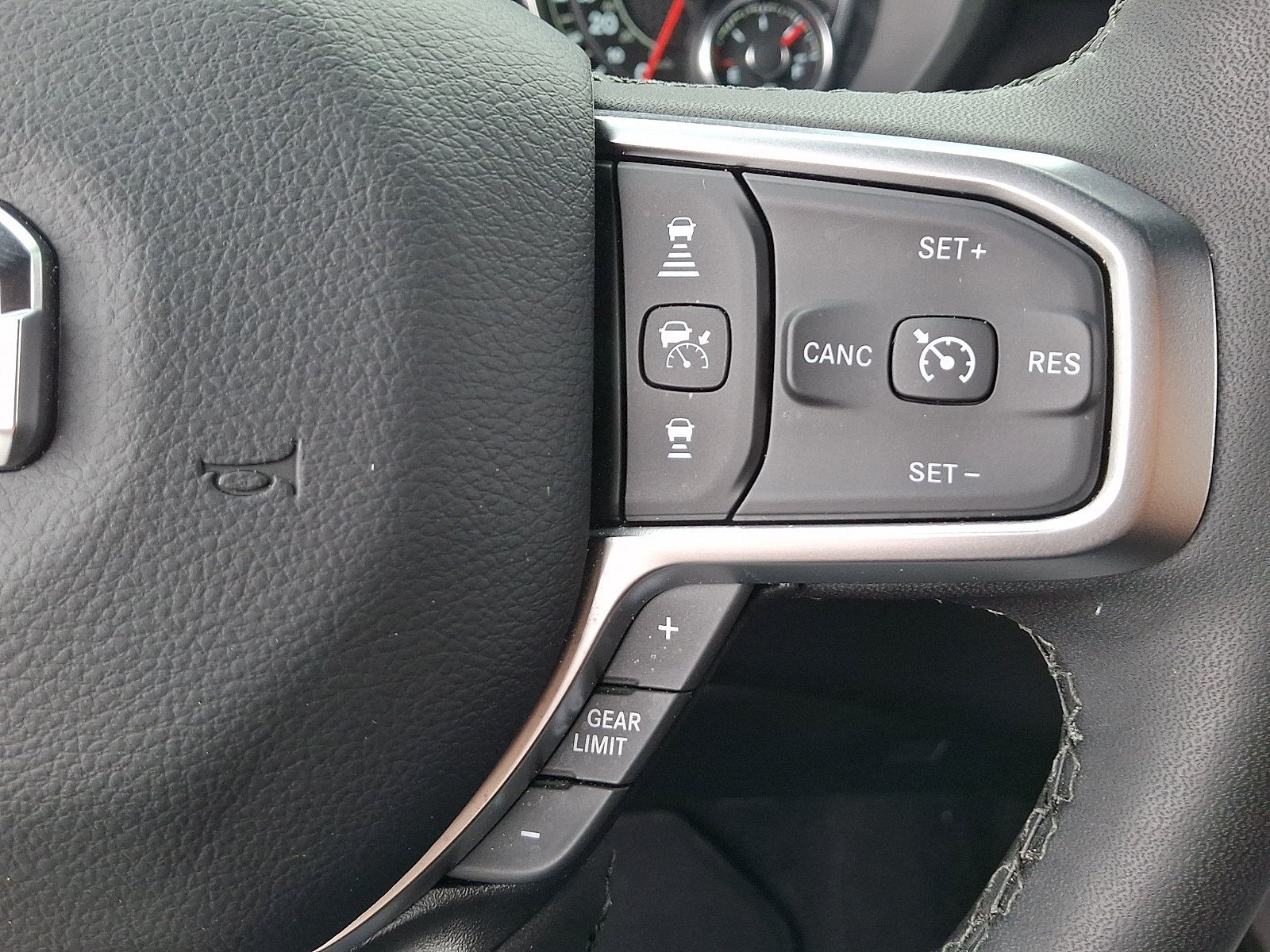 Used 2025 RAM 1500 Big Horn AWD/4WD image 21