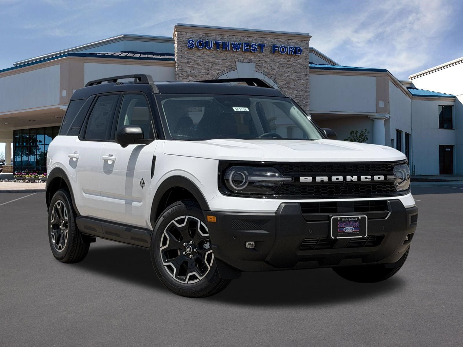 New 2026 Ford Bronco Sport Outer Banks w/ Outer Banks Tech Package+ AWD/4WD image 1