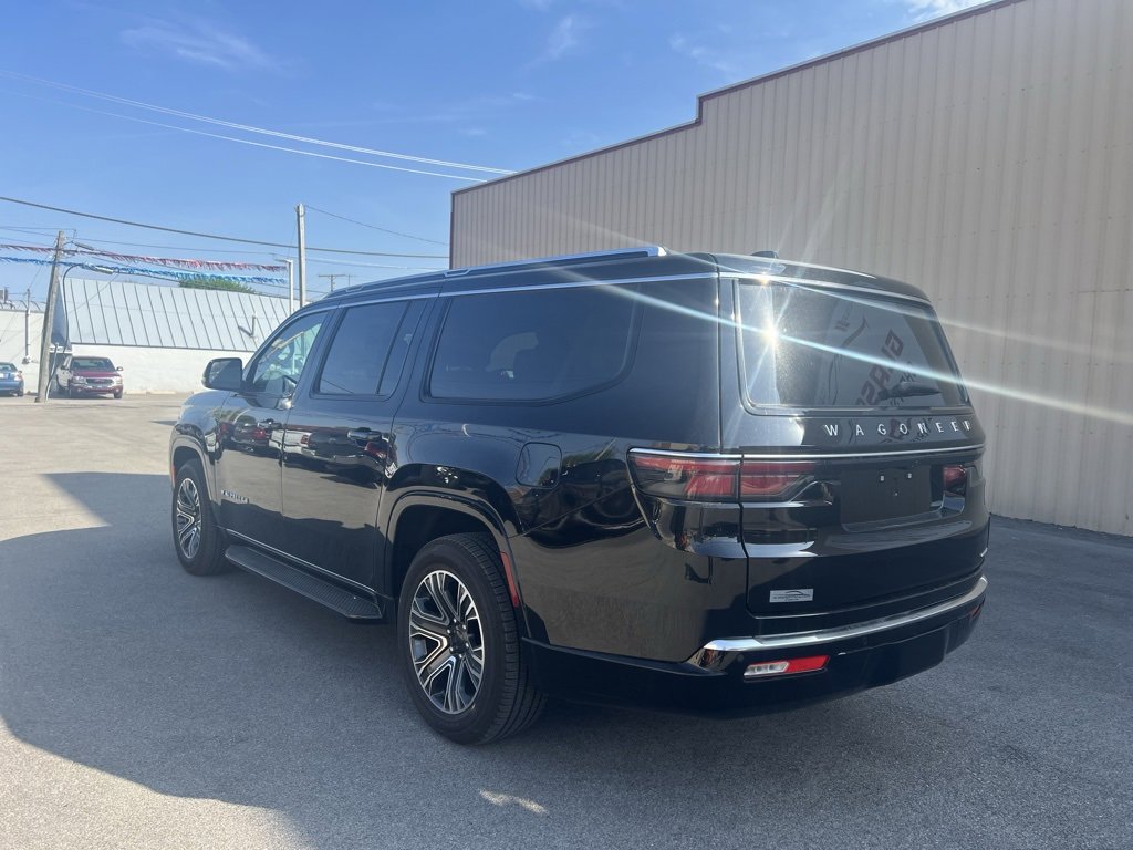 New 2024 Jeep Wagoneer L Series II w/ HD Trailer Tow Package image 7