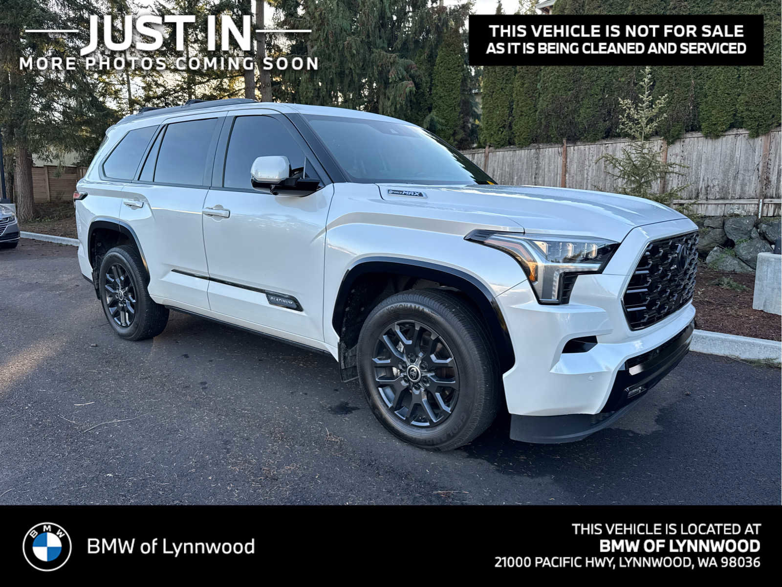 Used 2024 Toyota Sequoia Platinum image 1