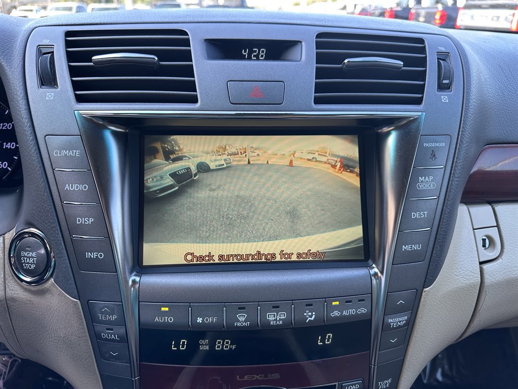Used 2009 Lexus LS 460 RWD image 30