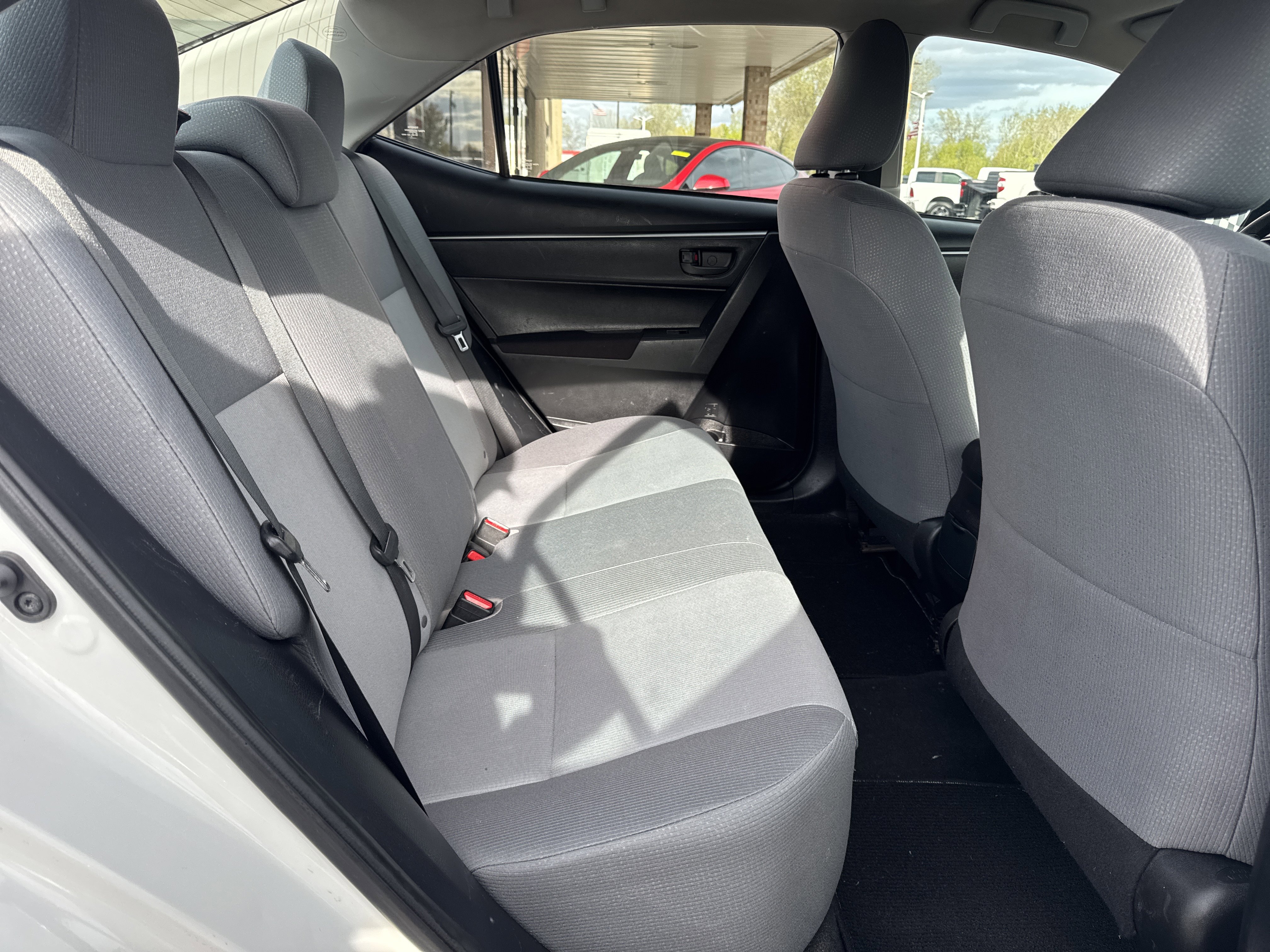 Used 2015 Toyota Corolla L FWD image 27