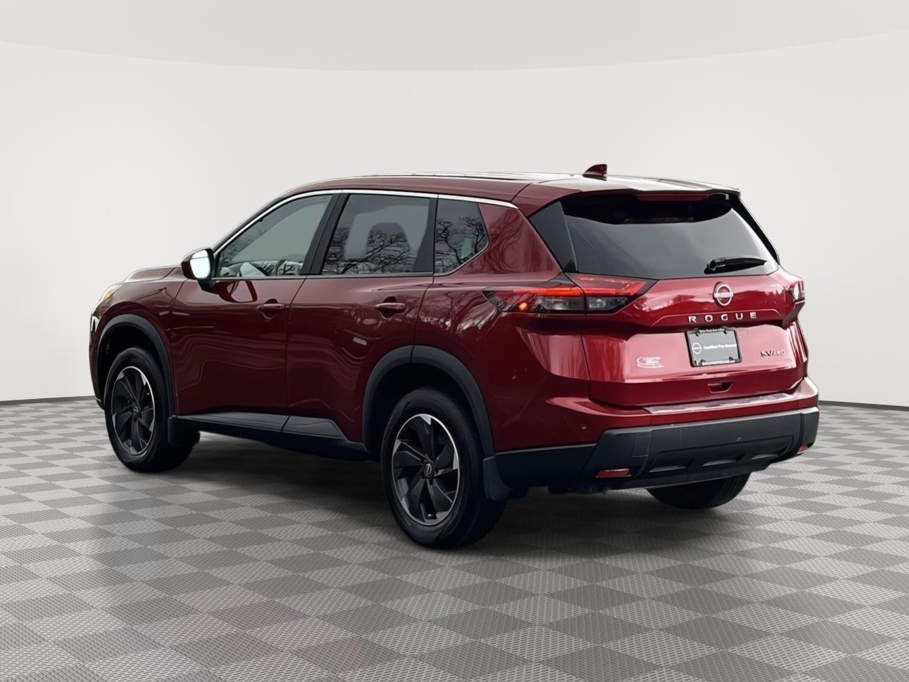 Used 2024 Nissan Rogue SV AWD/4WD image 7