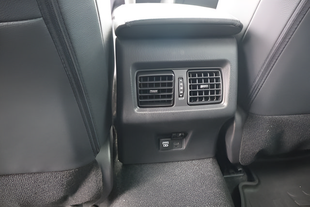 Used 2025 Toyota Camry XSE FWD image 25