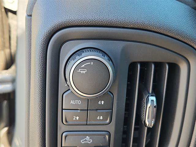 New 2026 Chevrolet Silverado 1500 Custom Trail Boss w/ LPO, Dark Essentials Package image 16