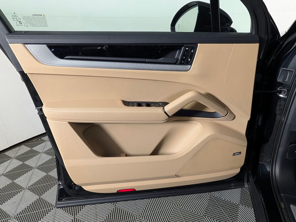 New 2026 Porsche Cayenne AWD/4WD image 25