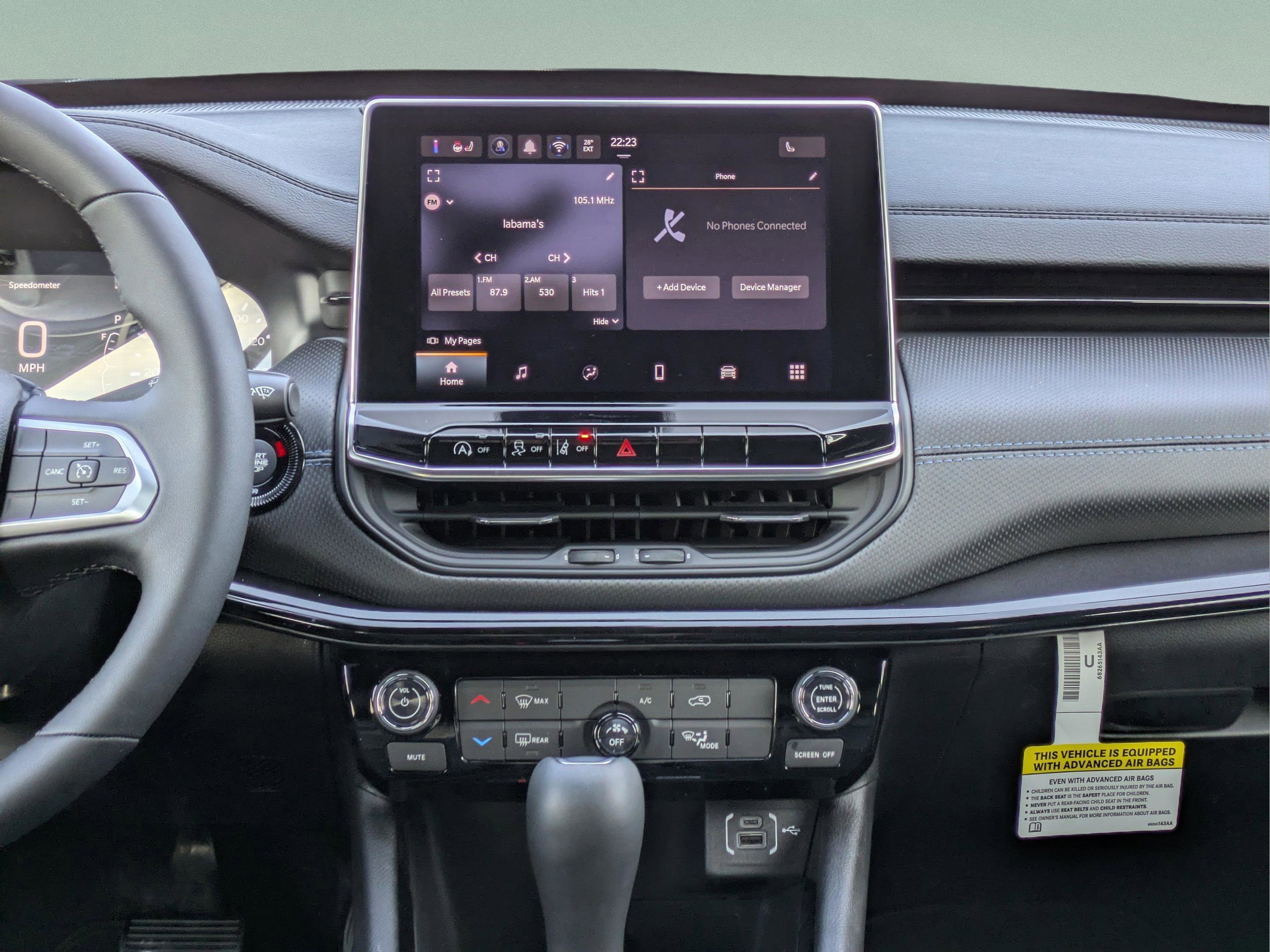 New 2026 Jeep Compass Latitude image 19