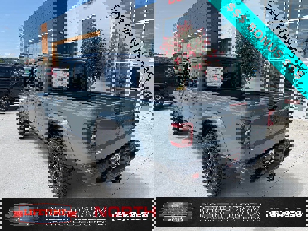 New 2025 Jeep Gladiator Sport image 17