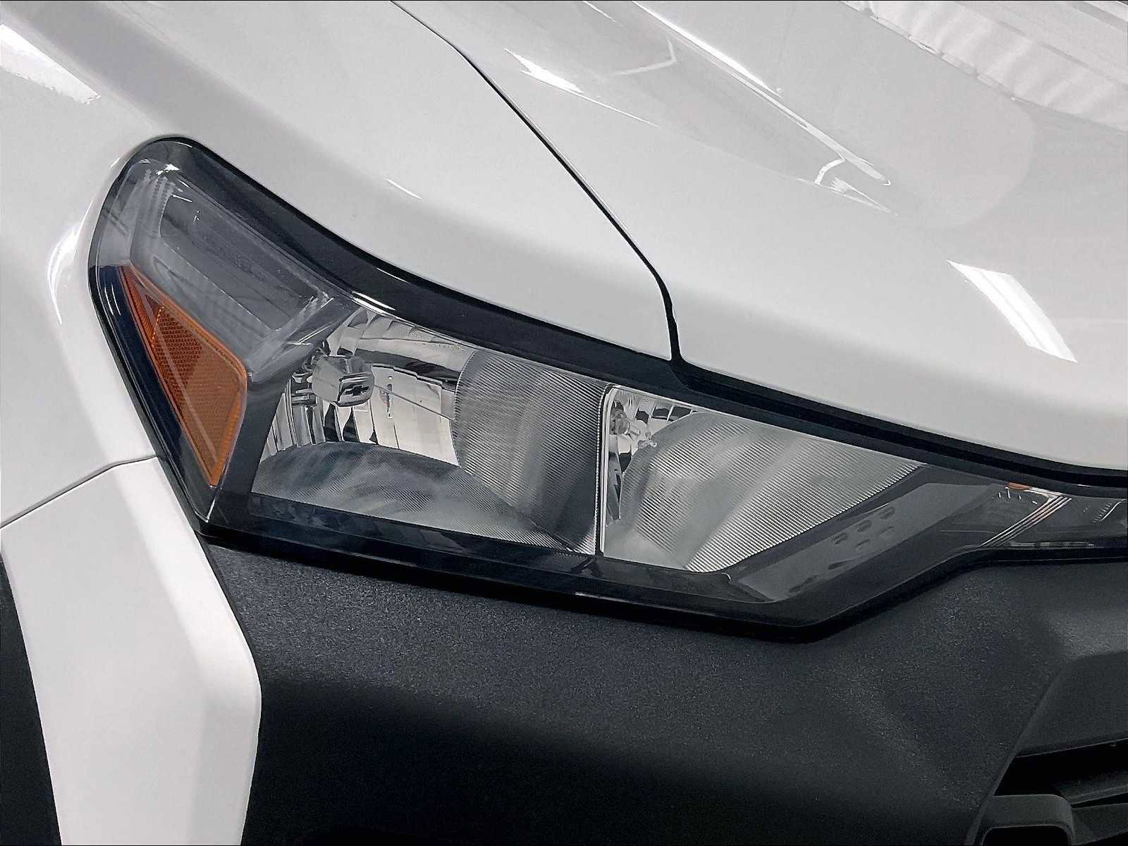 Used 2024 Chevrolet Colorado Trail Boss image 32