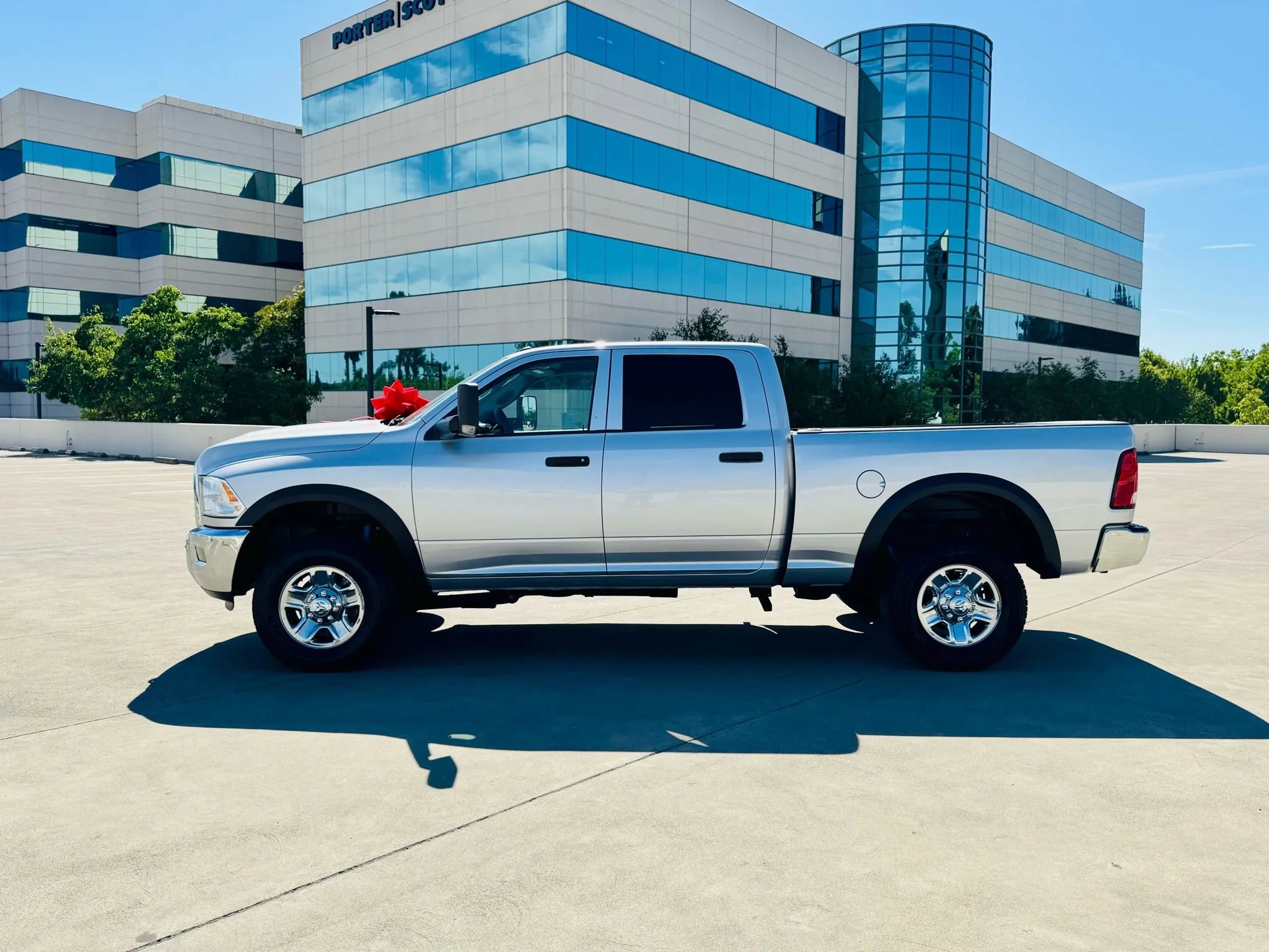 Used 2018 RAM 2500 Tradesman w/ Chrome Appearance Group AWD/4WD image 18