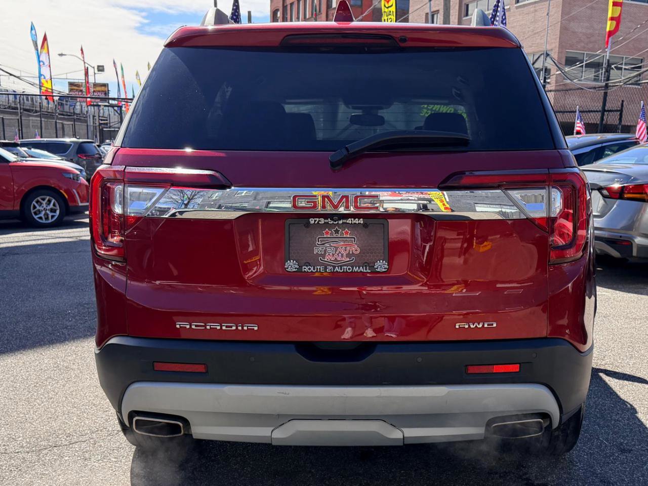 Used 2023 GMC Acadia SLT image 5