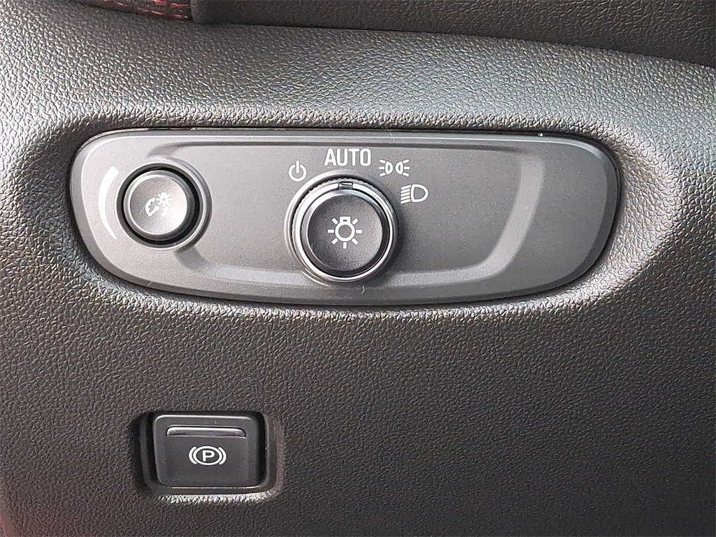 Used 2023 Chevrolet Blazer RS w/ Enhanced Convenience Package image 26