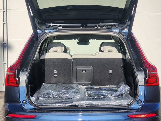 New 2026 Volvo XC60 B5 Ultra w/ Protection Package Premier AWD/4WD image 17