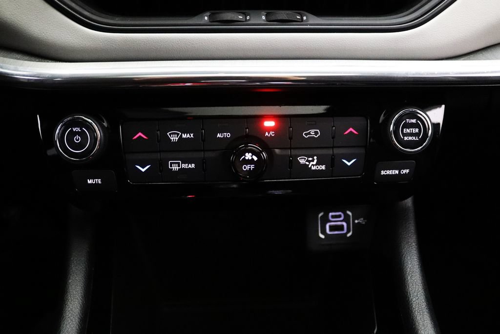 Used 2023 Jeep Compass Limited w/ Elite Group AWD/4WD image 21