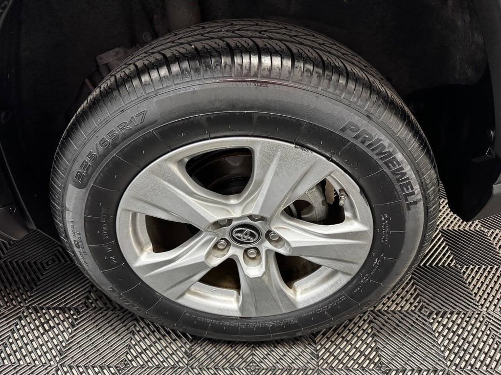 Used 2019 Toyota RAV4 XLE image 20