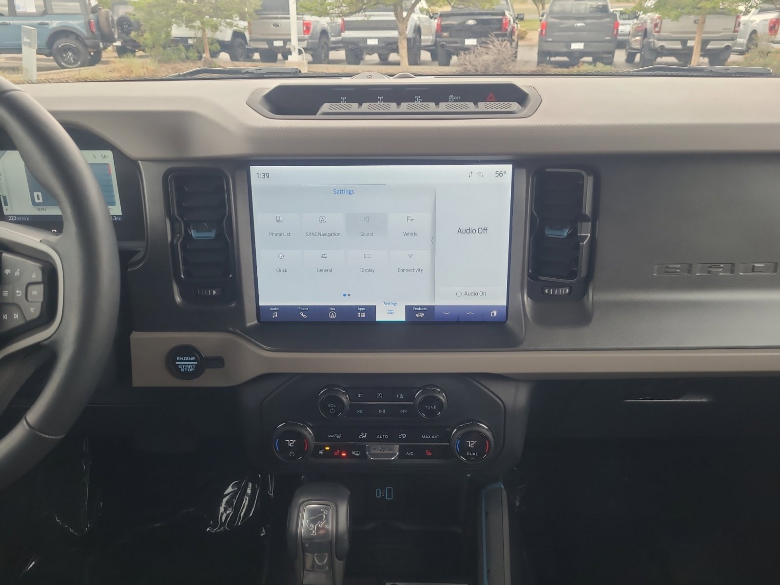 Used 2024 Ford Bronco Wildtrak AWD/4WD image 12