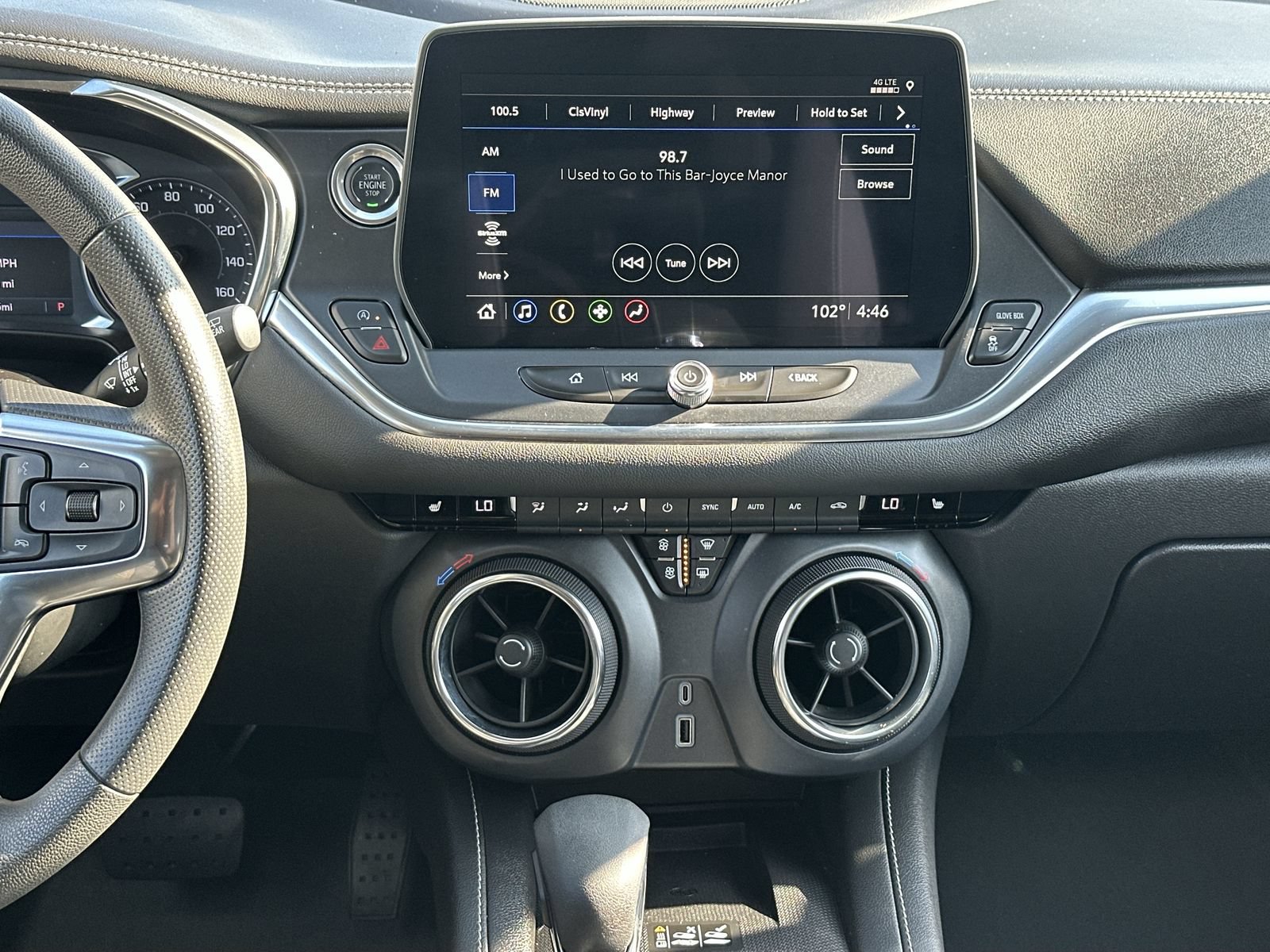 Used 2024 Chevrolet Blazer LT w/ Convenience Package FWD image 25