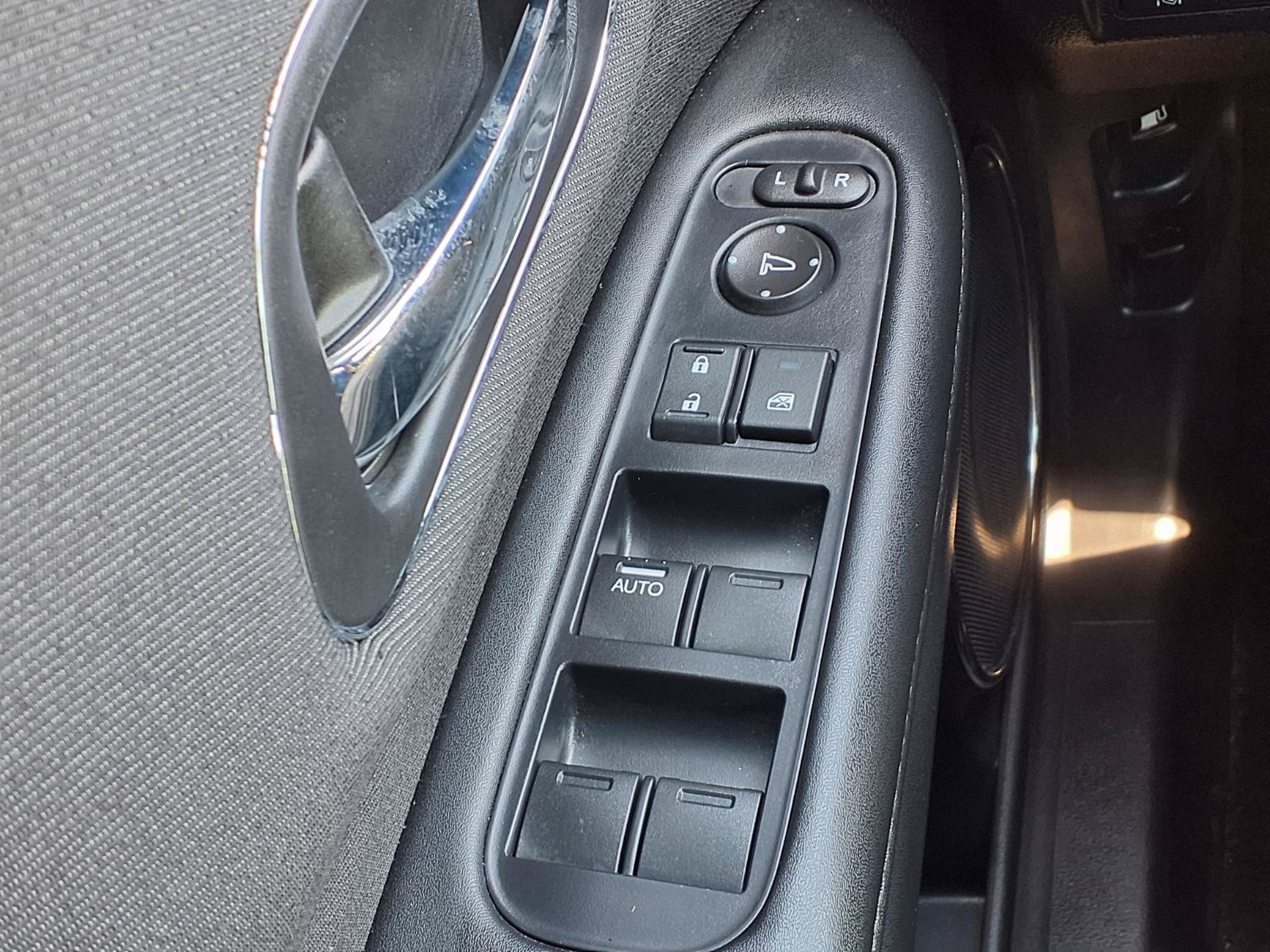 Used 2020 Honda HR-V EX image 10