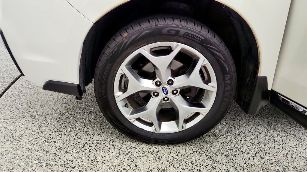 Used 2018 Subaru Forester 2.5i Touring AWD/4WD image 9