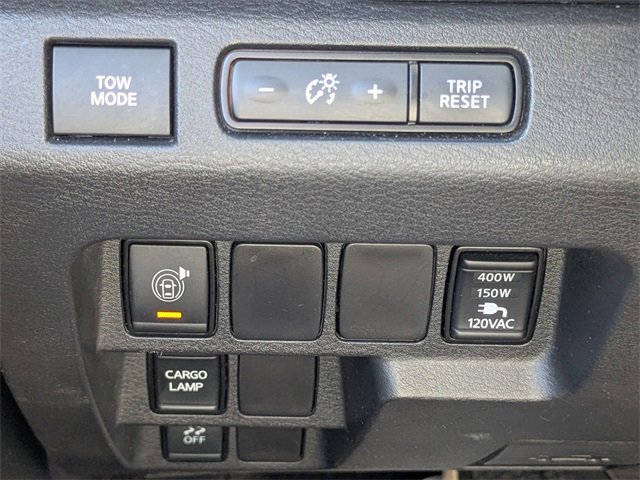 Used 2022 Nissan Frontier SV w/ SV Premium Package image 25