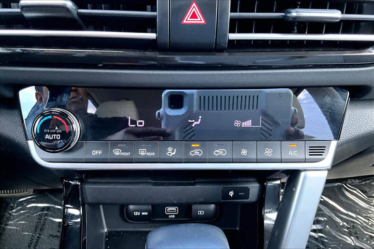 Used 2023 Kia Seltos SX image 32