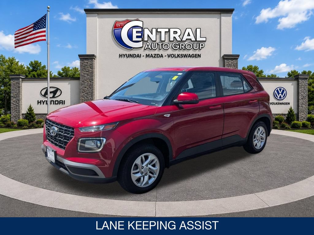 Certified 2021 Hyundai Venue SE FWD image 3