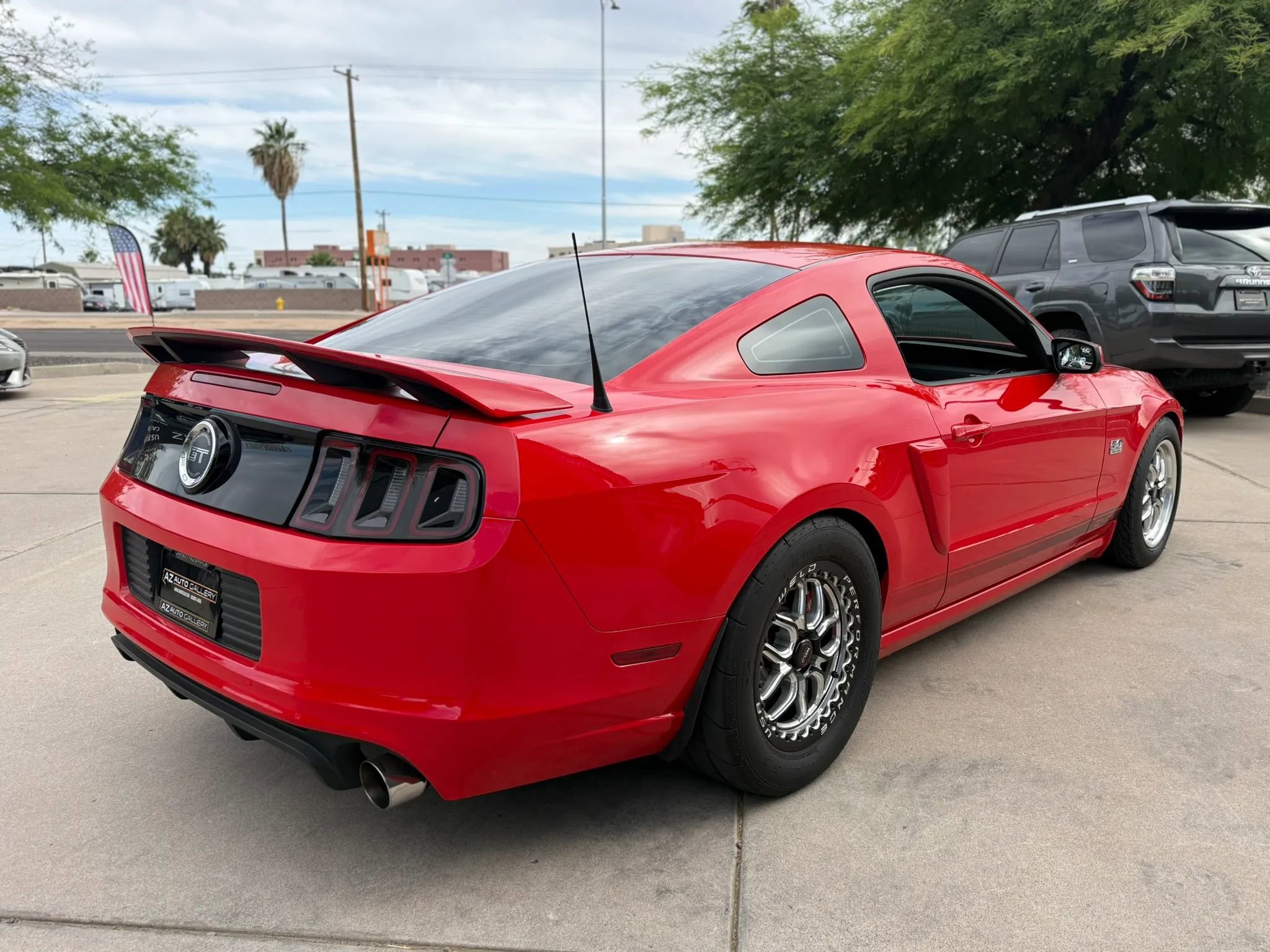 Used 2013 Ford Mustang GT Premium RWD image 13