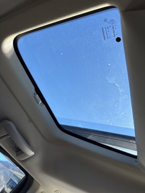 Used 2006 Jeep Commander Limited image 13