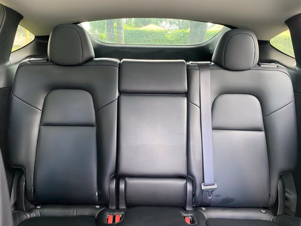 Used 2025 Tesla Model Y Long Range RWD image 23