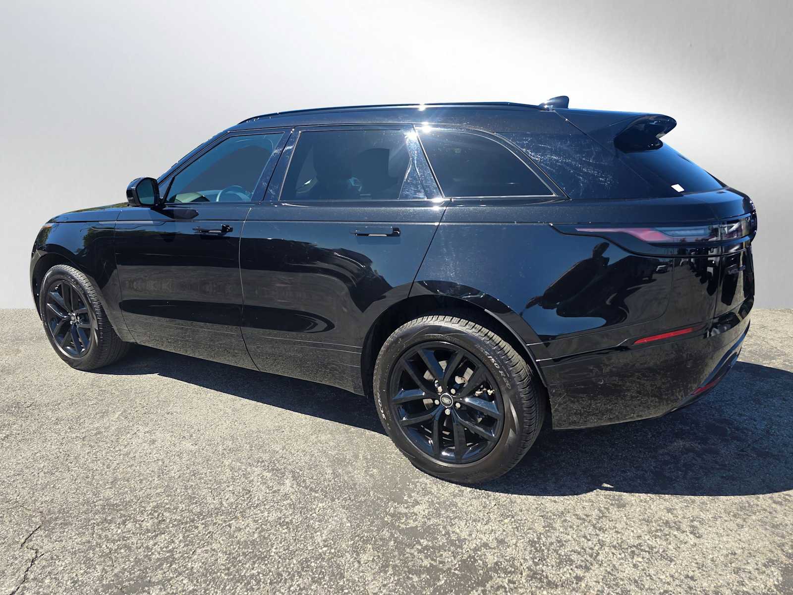 Used 2026 Land Rover Range Rover Velar Dynamic SE image 5