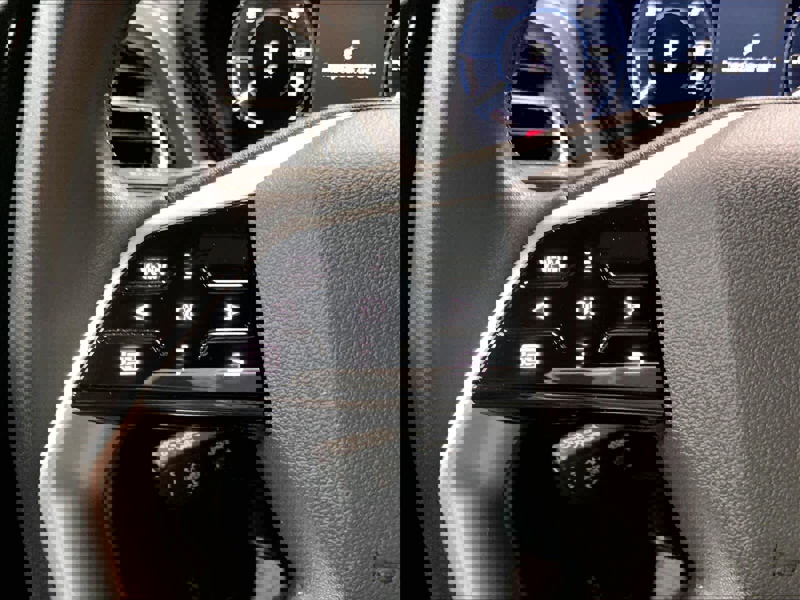 Used 2023 Audi Q4 e-tron Premium Plus w/ Premium Plus image 19