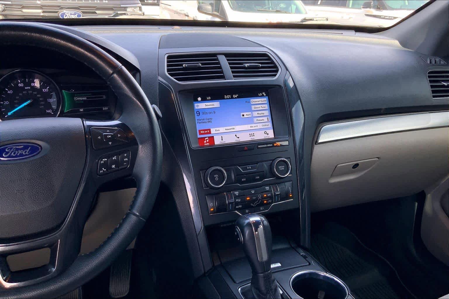 Used 2019 Ford Explorer XLT w/ Equipment Group 201A FWD image 7