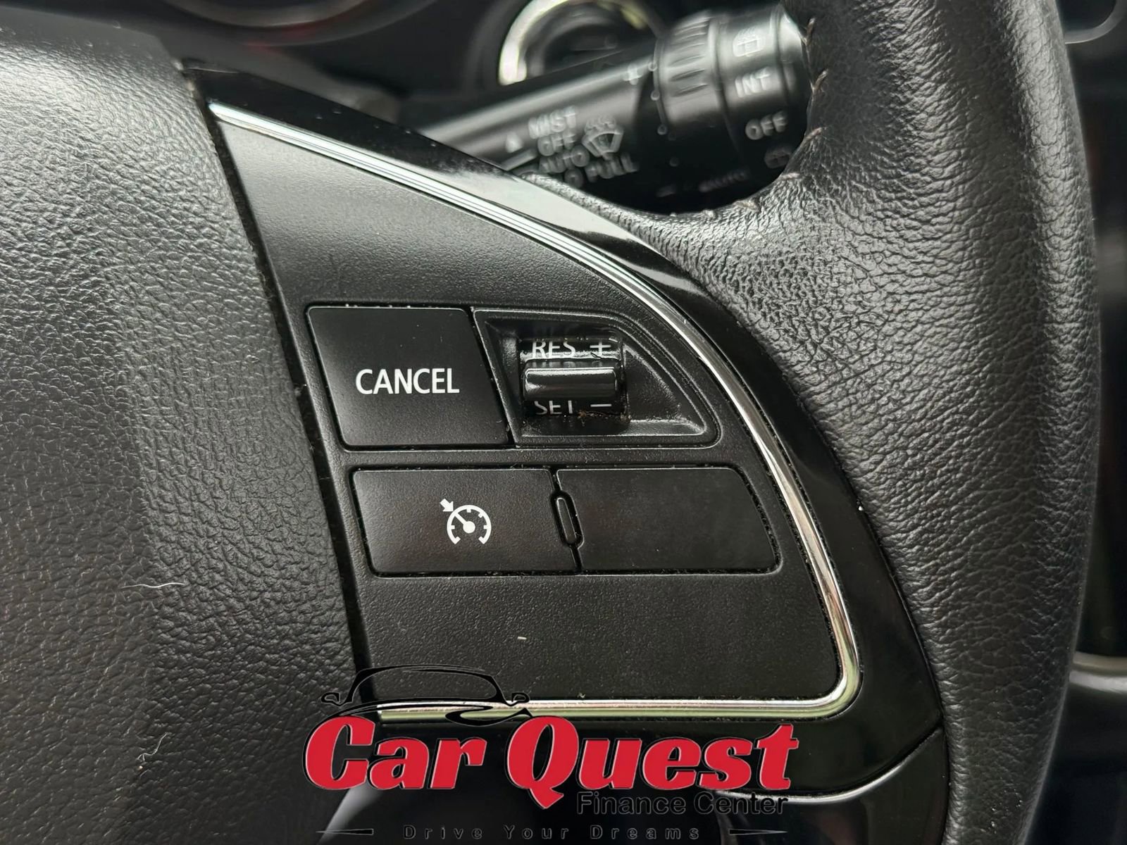 Used 2019 Mitsubishi Outlander SEL AWD/4WD image 27