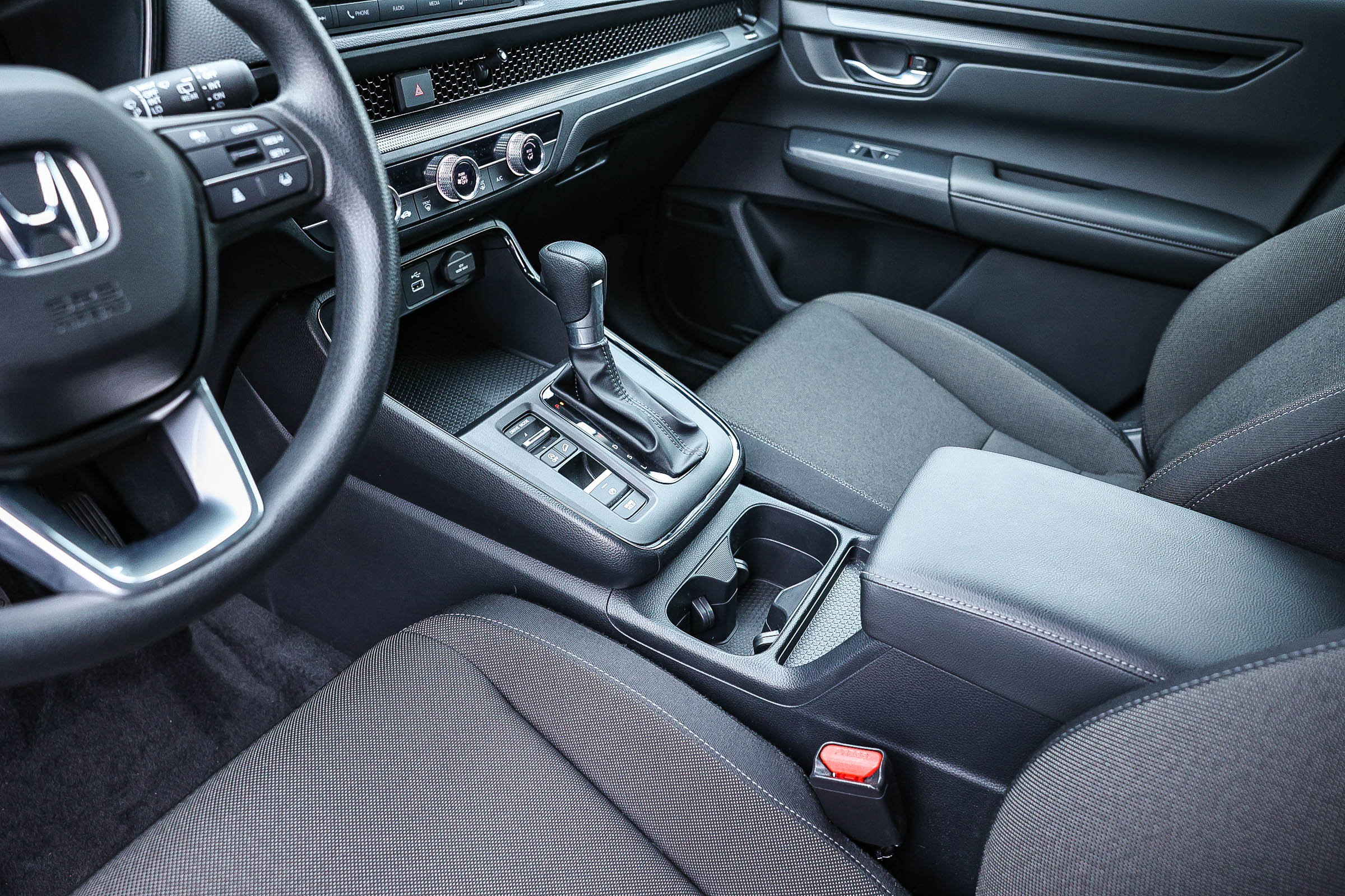 Used 2025 Honda CR-V LX image 26