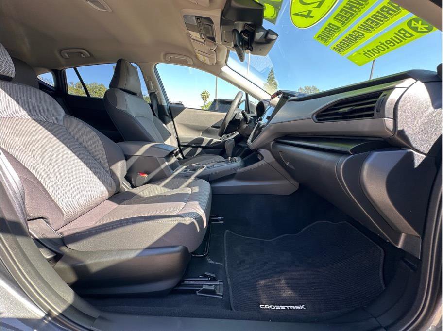 Used 2024 Subaru Crosstrek 2.0i Premium image 11