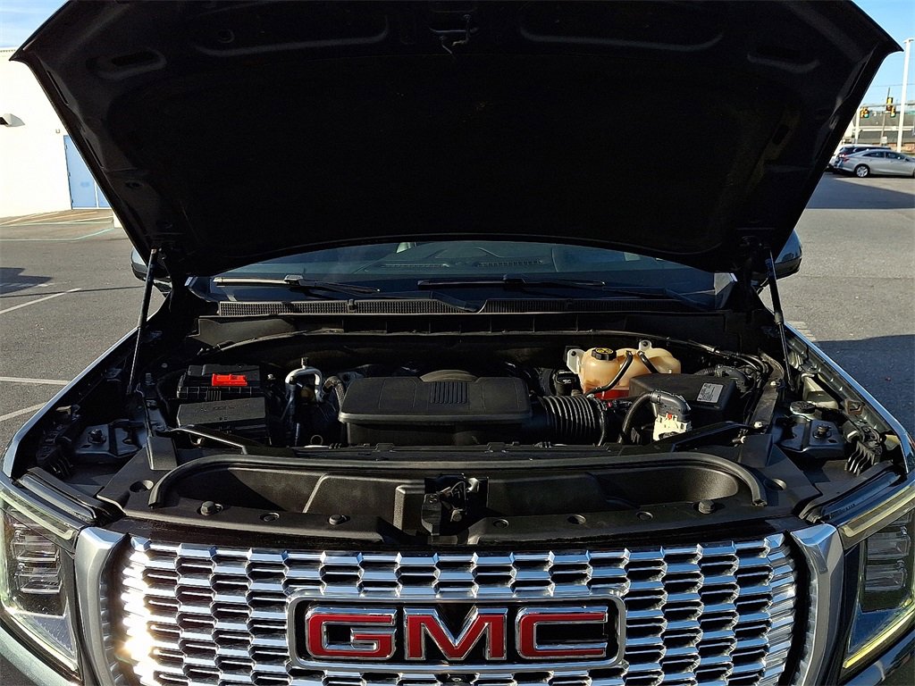 Used 2021 GMC Yukon Denali w/ Denali Ultimate Package image 30
