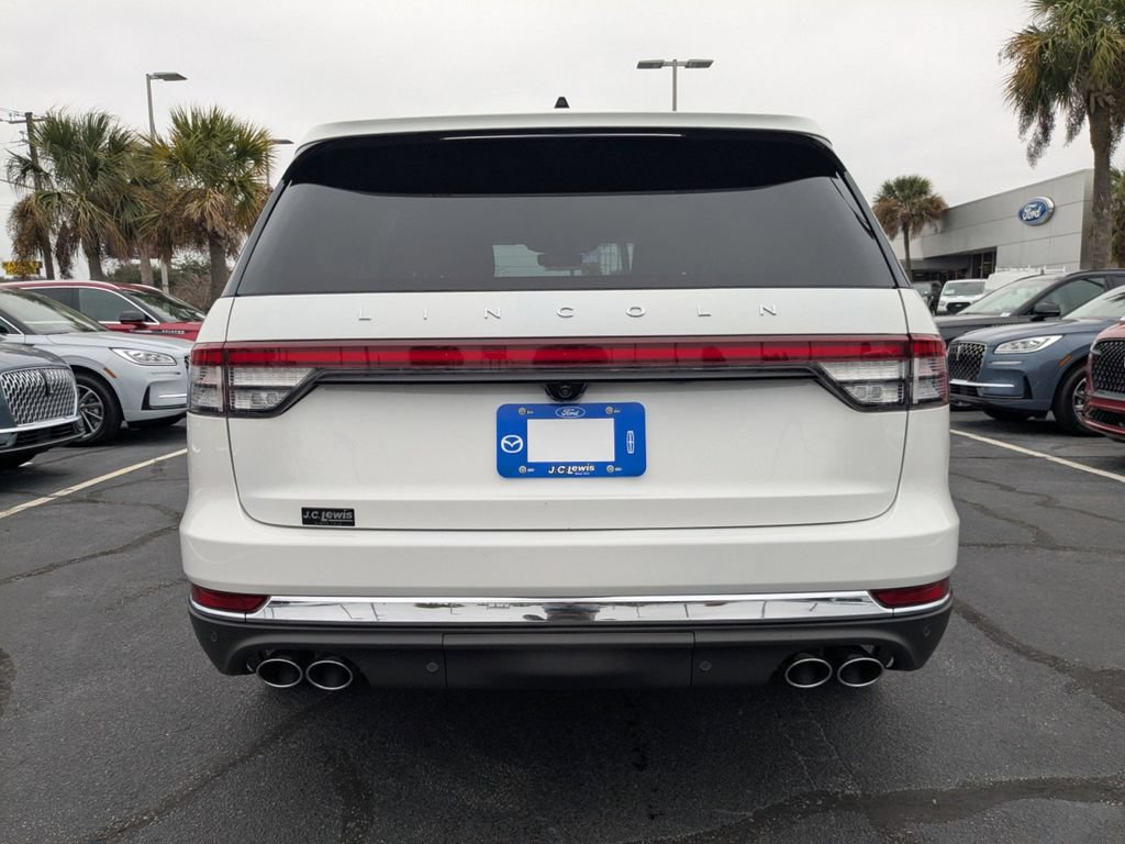 New 2026 Lincoln Aviator Reserve w/ Illumination Package RWD image 5