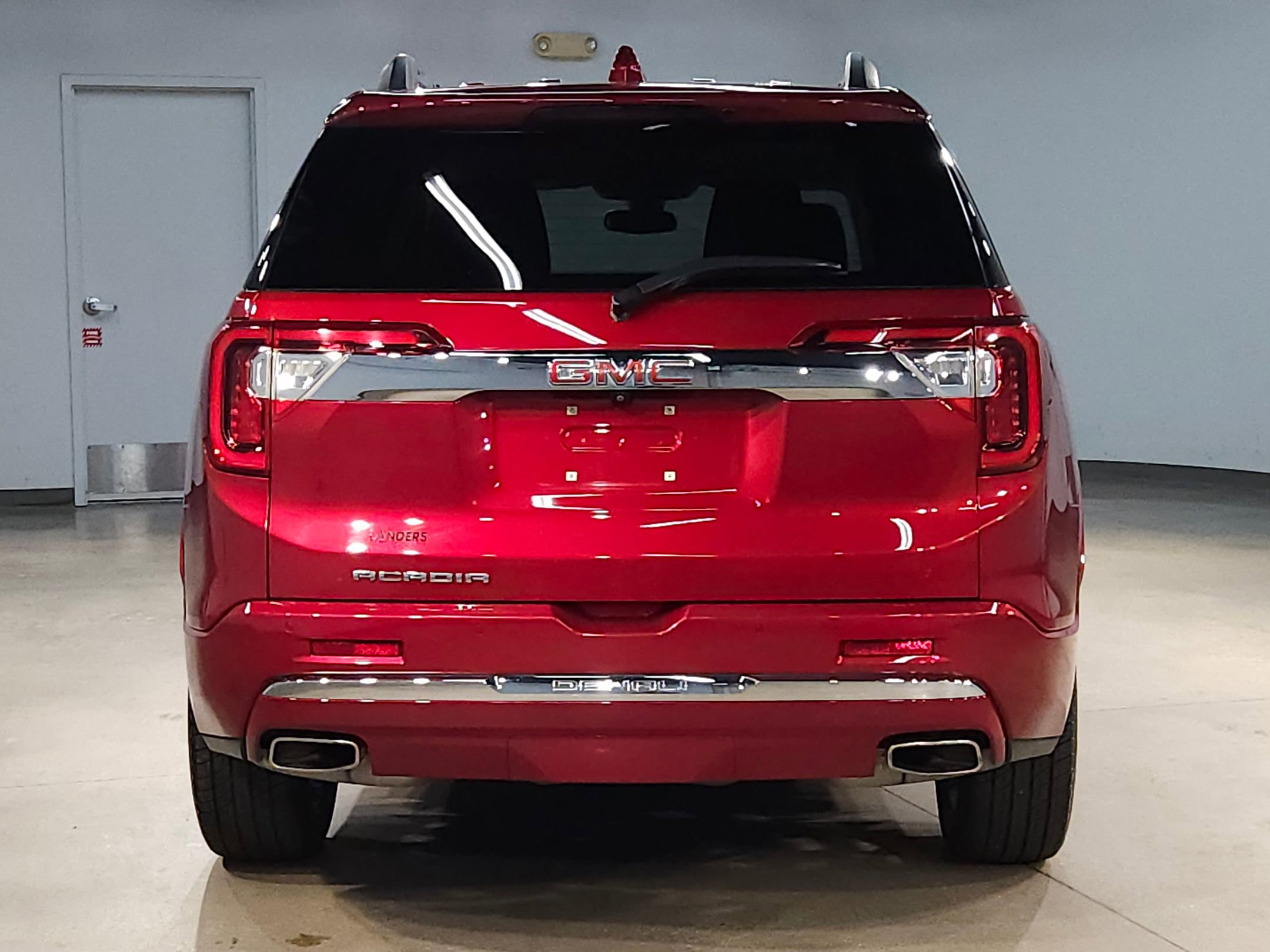 Used 2022 GMC Acadia Denali image 6