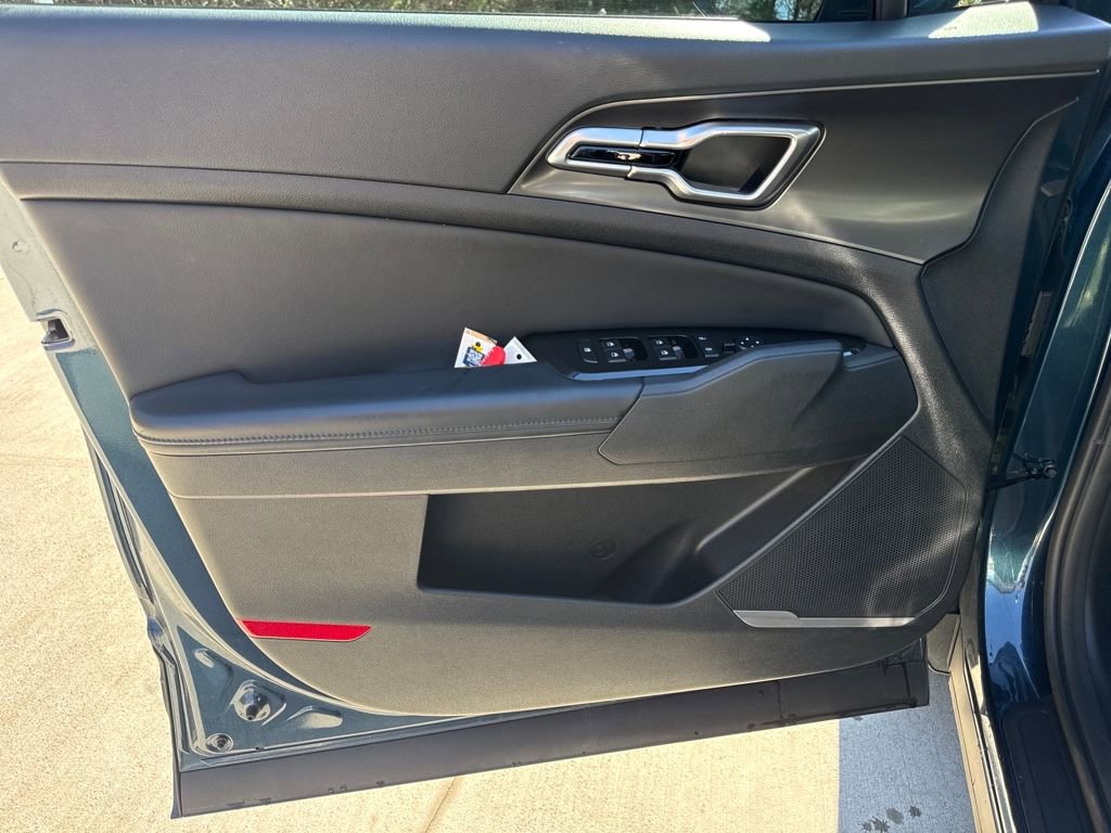 Used 2023 Kia Sportage EX w/ EX Premium Package image 14