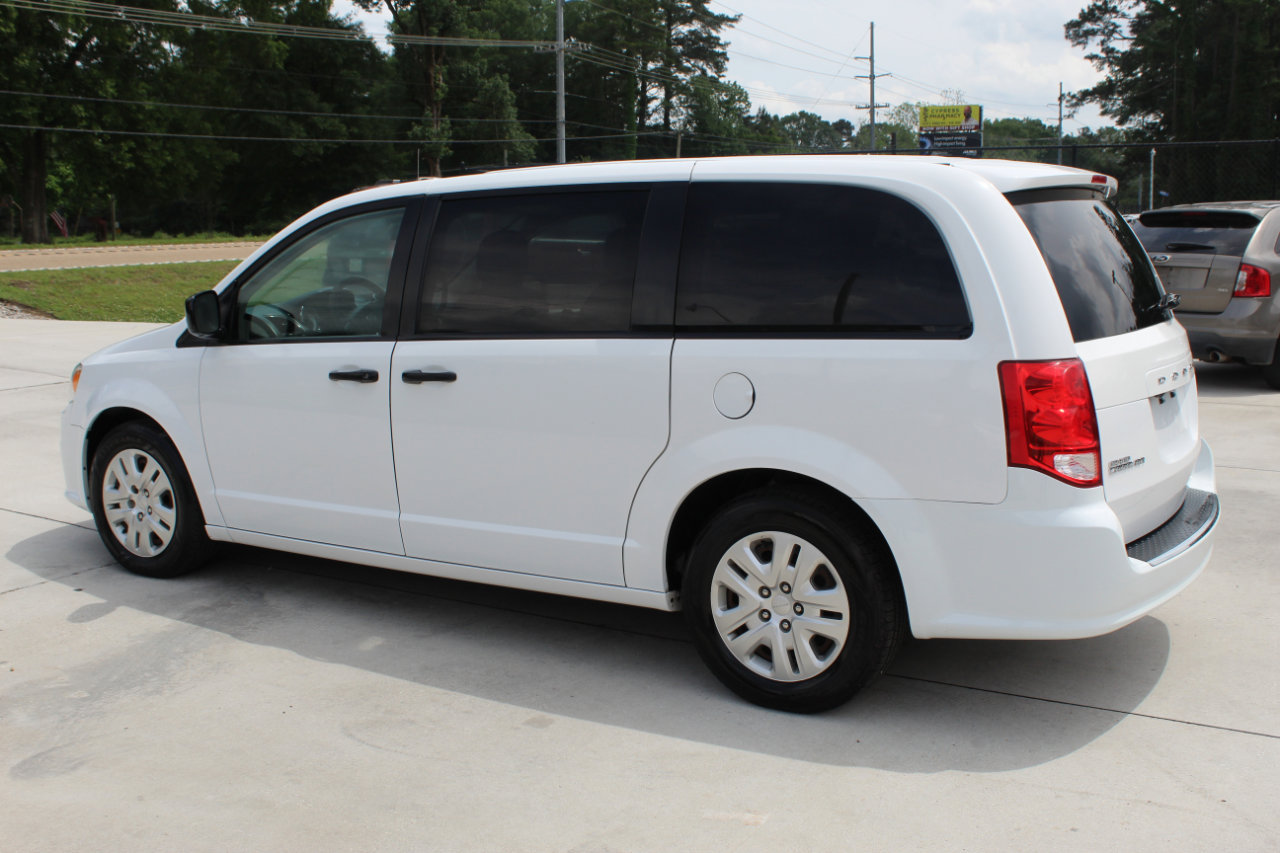 Used 2020 Dodge Grand Caravan SE image 7
