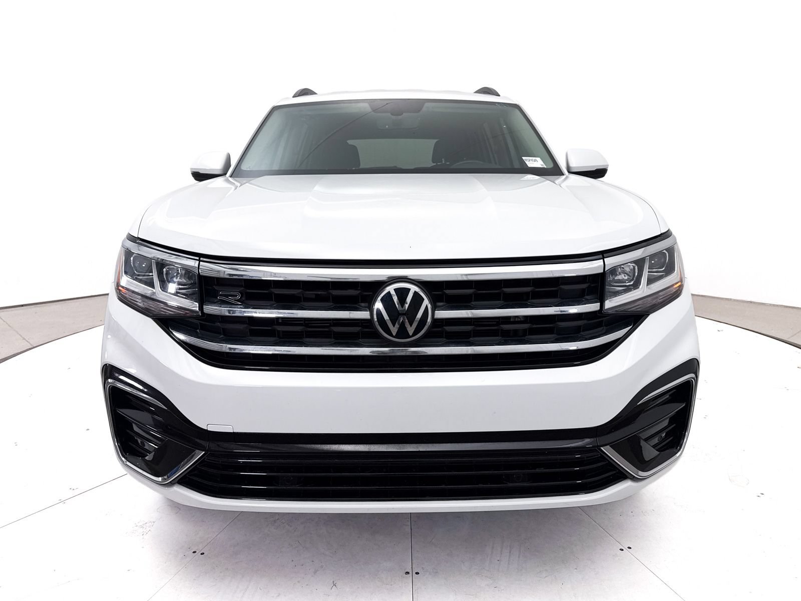 Used 2021 Volkswagen Atlas SE w/ Towing Package FWD image 11