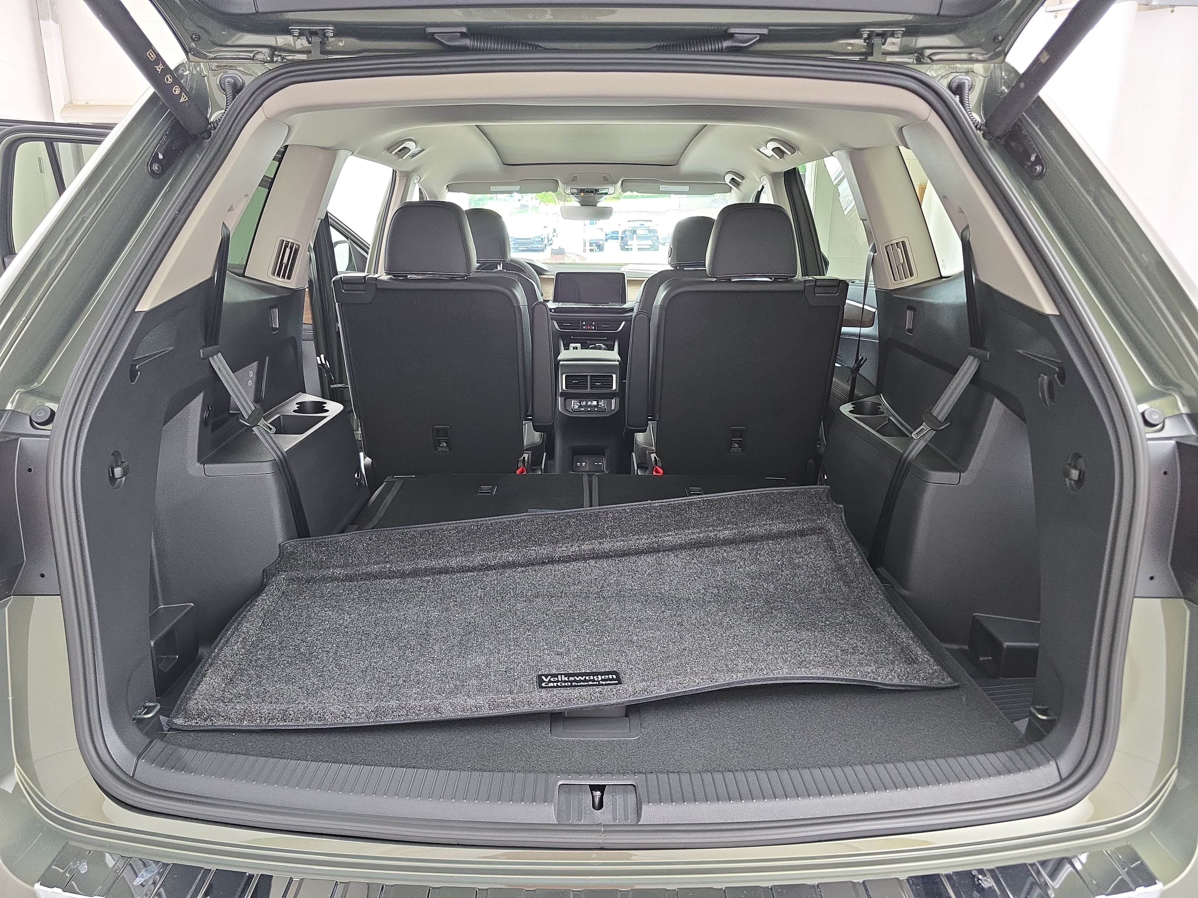 New 2026 Volkswagen Atlas SE FWD image 13