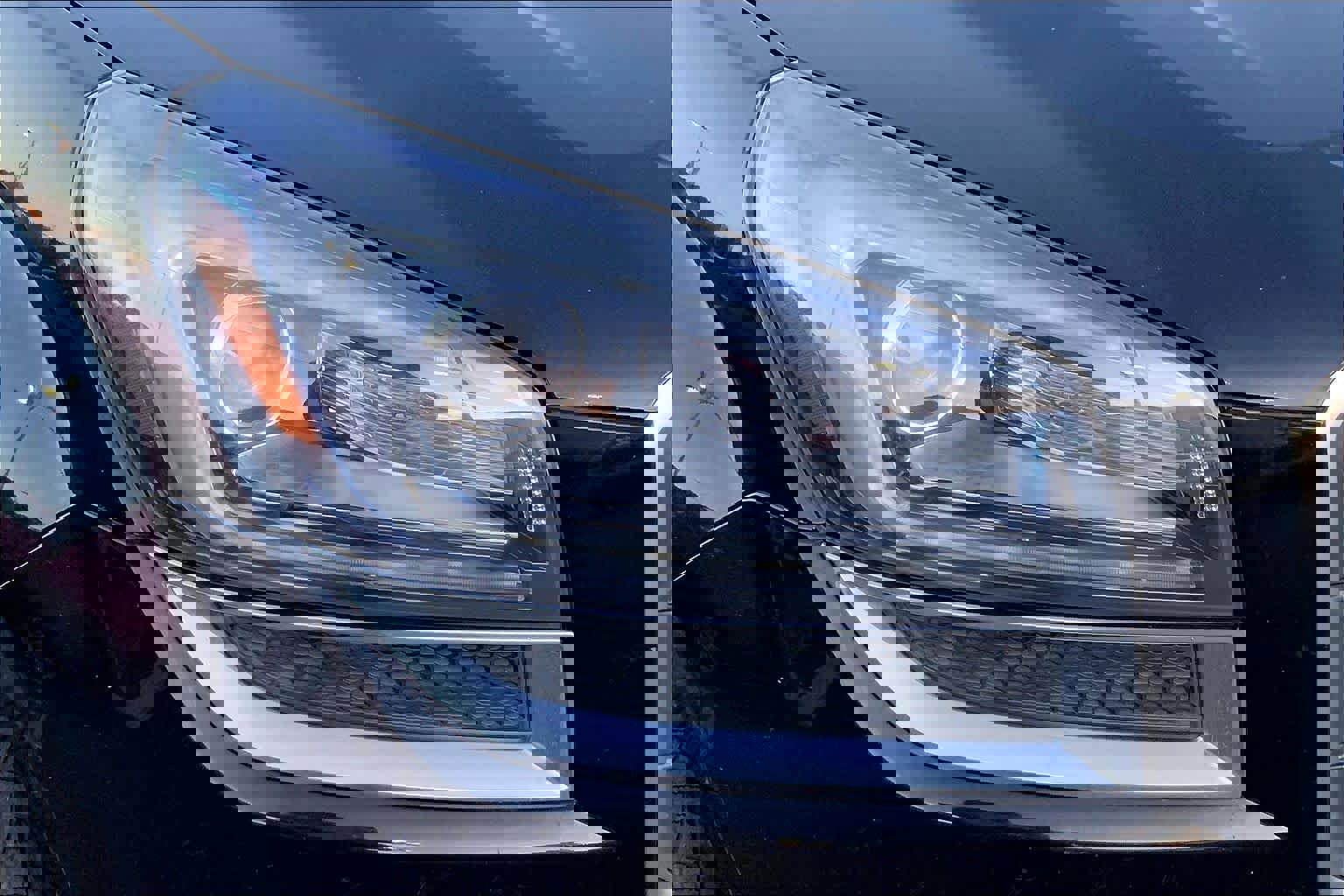 Used 2015 GMC Acadia SLT image 26